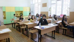 Зрелостниците писаха есе по разказа 