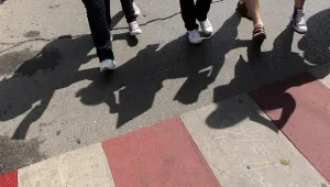 Шофьор блъсна момиче на пешеходна пътека в 