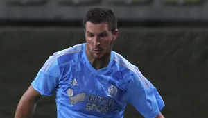 Марсилия се наложи над Евиан с 2:0