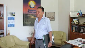 Протест, но и контрапротест, срещу Петко Арнаудов в Царево