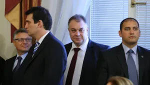 Служебният здравен министър Ненков тръгва с малка програма