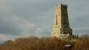 Паметникът на Шипка обект на системни кражби (ОБНОВЕНА)