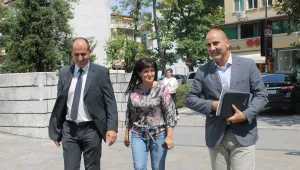 Трафопост пламна на метри от Цветанов 