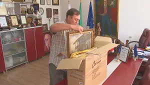 6 картини на Златю Бояджиев са открити в Стрелча