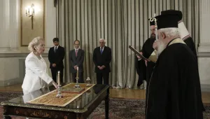 Жена ще ръководи Гърция до предсрочните избори