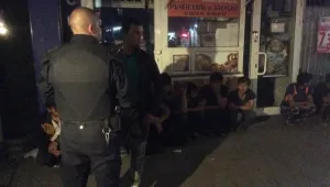 Полицията задържа 8 души след акцията снощи