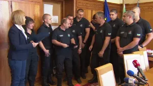 Йорданка Фандъкова награди българите, помагали при наводнението в Скопие