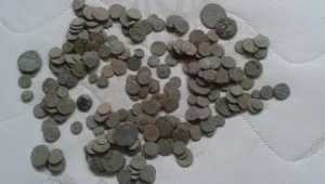 Служители на ГДБОП откриха и иззеха ценни монети