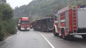 Шест жени са в болница след тежката катастрофа на прохода 