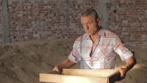 Крум Савов влиза във „Фермата”