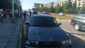 Шофьор блъсна две момичета на пешеходна пътека в София