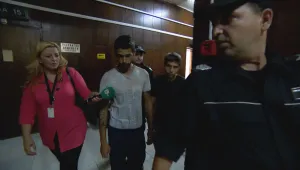 Съдът остави в ареста крадците, нападнали полицаи в София