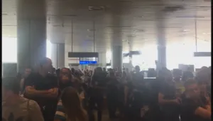 Пътници се оплакаха от огромна опашка на паспортната проверка на Летище София 