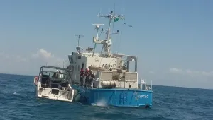 Граничен кораб спаси румънци, бедстващи на яхта до Каварна
