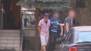 Прокуратурата ще иска постоянен арест за рецидивиста, ограбвал жени в София