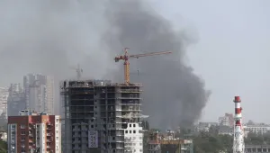 Извънредно положение заради огромен пожар в Ростов на Дон