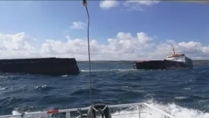 Товарен кораб се разцепи на две край турския бряг на Черно море