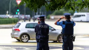 Заради недостиг: Полицията в Берлин може да започне да набира служители в чужбина 