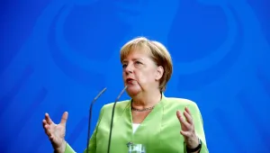 Ангела Меркел: Преговорите с Гърция за връщането на мигранти напредват
