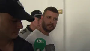 Съдът в Бургас освободи от ареста шофьора, който блъсна деца на тротоар в Китен