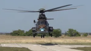 Военен „Кугър” скъса електропровод край Стамболийски