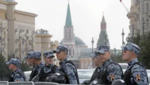 Стотици арестувани по време на протест в Москва
