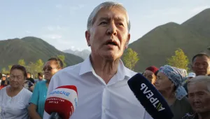 Ожесточени сблъсъци при ареста на бившия президент на Киргизстан 