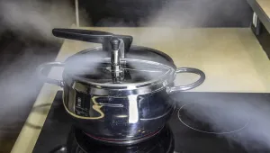  Тенджери под налагане предизвикаха паника в Ню Йорк