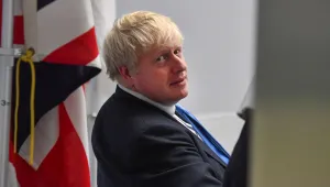 Борис Джонсън иска кралицата да замрази работата на парламента преди брекзит