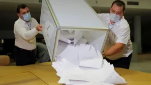 Лукашенко води на президентския вот в Беларус според екзитпол, протести в Минск (ВИДЕО)