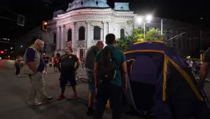 Протестиращи пак блокираха кръстовището при Софийския университет
