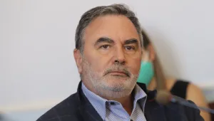 Д-р Ангел Кунчев: При случай на COVID-19 целият клас минава на дистанционно обучение