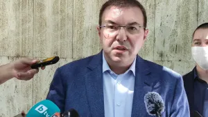 Проф. Костадин Ангелов: Маските на открито трябва да са задължителни