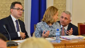 Правната комисия на парламента обсъжда съдбата на Бюрото за защита