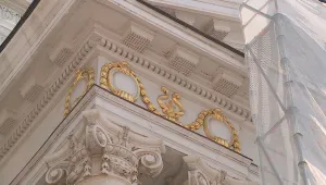 Приключва рестраврацията на фасадата на Народния театър „Иван Вазов“