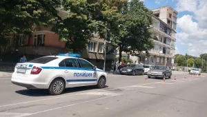 Кола блъсна 3-годишно дете в Шумен