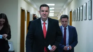 Министърът на икономиката е в Азербайджан, обсъди газовите доставки