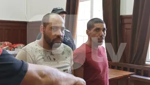 Вижте мъжете, пребили възрастен мъж за пенсията му 