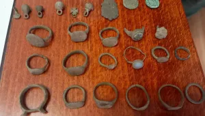 Задържаха мъж, съхранявал ценни културно-исторически предмети