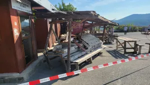 18-годишни момче и момиче са задържани за вандалския акт на паркинга на Перперикон