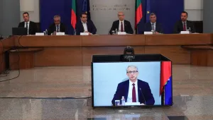 Задочен спор между Николай Денков и Съвета за електронни медии