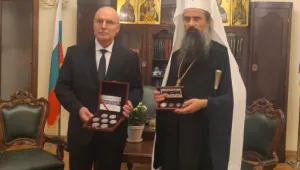 Патриарх Даниил благослови управителя на БНБ Димитър Радев