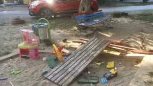 Прокуратурата поиска задържане за мъжа, заканил се с убийство на жена и врязал се с колата си в детска площадка в София