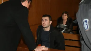 Върнаха в ареста подсъдимия за убийствата пред 