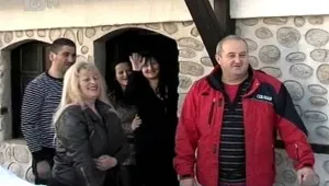 Как посрещат Коледа българските семейства