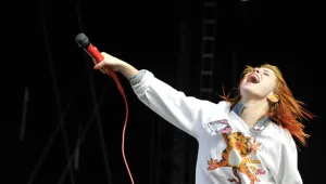 Paramore останаха без един китарист и без барабанист