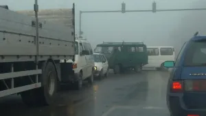 Жена загина при верижна катастрофа с 35 коли в Гърция 