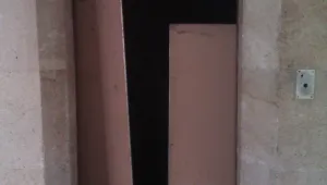 Самозвани майстори опитват да ремонтират асансьори