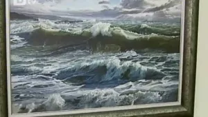 Художник прекарва години в затвора заради таланта си
