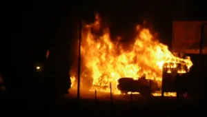 Нови палежи на автомобили в Бургас и Казанлък